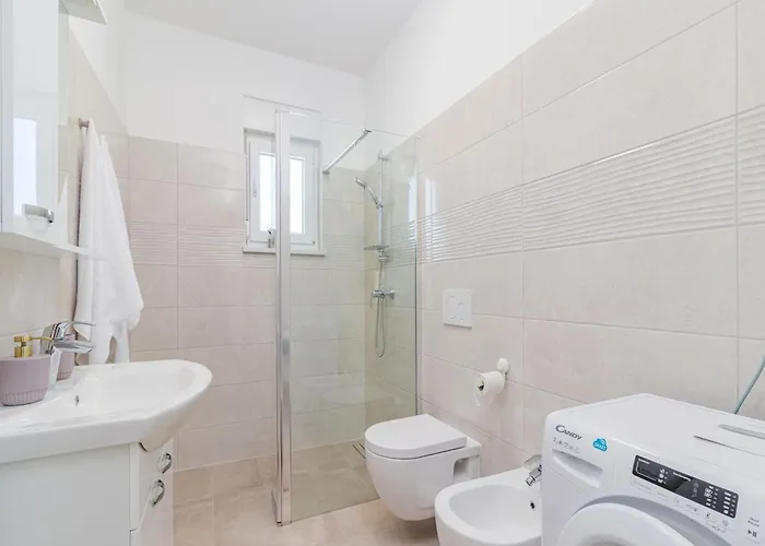 In Near Bijeca Apartament Medulin