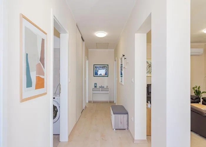 Apartament In Near Bijeca