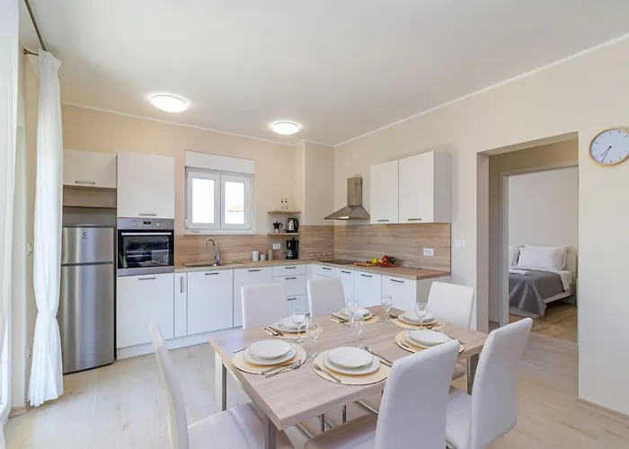 In Near Bijeca Apartament